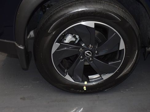 New 2026 Nissan Rogue SV w/ SV Premium Package image 5