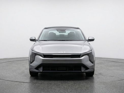 Used 2025 Kia K4 FWD image 2
