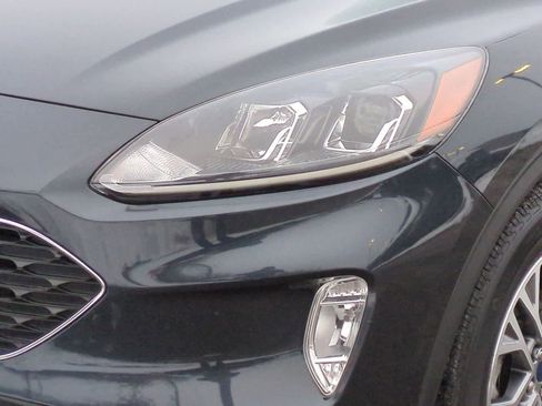 Used 2022 Ford Escape SEL image 11