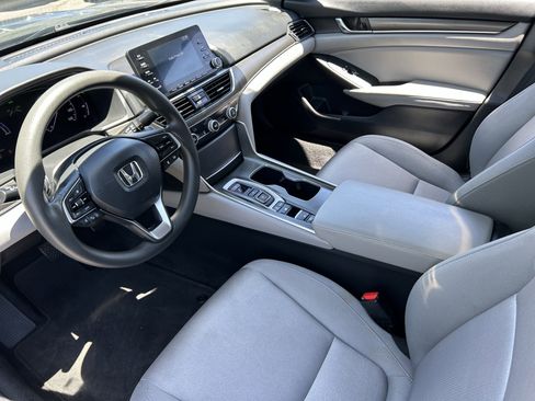 Used 2020 Honda Accord Hybrid image 16