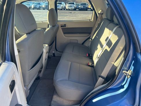 Used 2010 Ford Escape XLT image 10