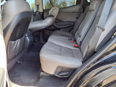 Used 2017 Hyundai Santa Fe Sport FWD image 17