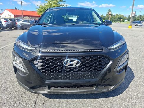 Used 2021 Hyundai Kona SE AWD/4WD image 2