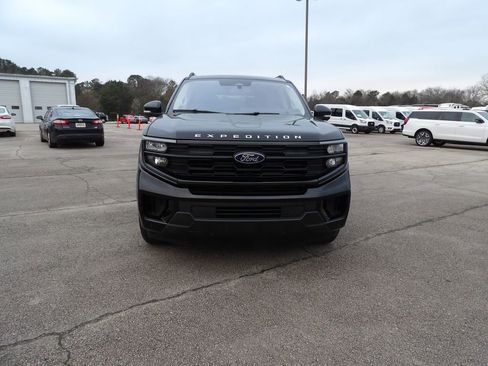 Used 2025 Ford Expedition Max Active image 4