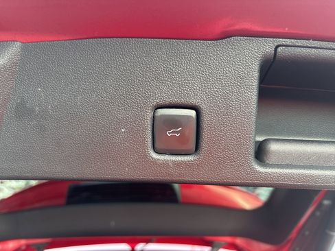 Used 2024 Ford Escape ST-Line image 7