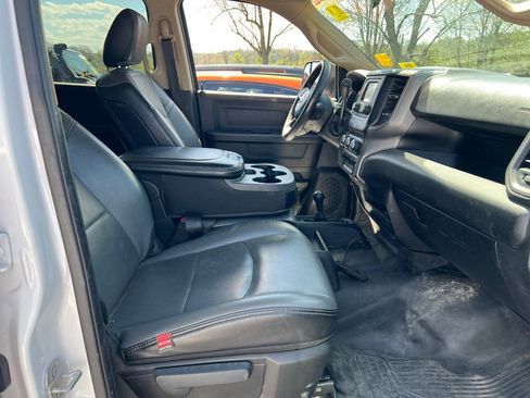 Used 2020 RAM 3500 Tradesman w/ Chrome Appearance Group image 5