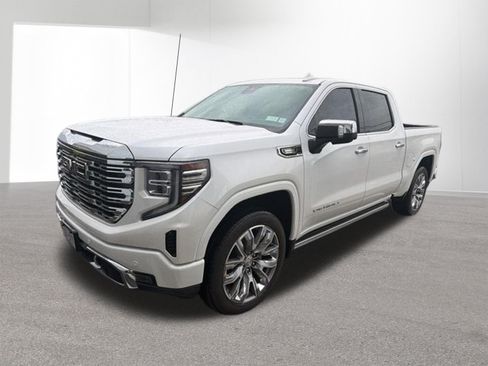 Used 2024 GMC Sierra 1500 Denali w/ Denali Reserve Package AWD/4WD image 32