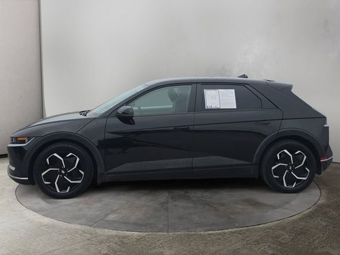 Certified 2024 Hyundai Ioniq 5 SE RWD image 2