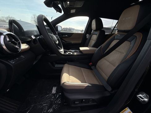 New 2026 Chevrolet Equinox ACTIV FWD image 13