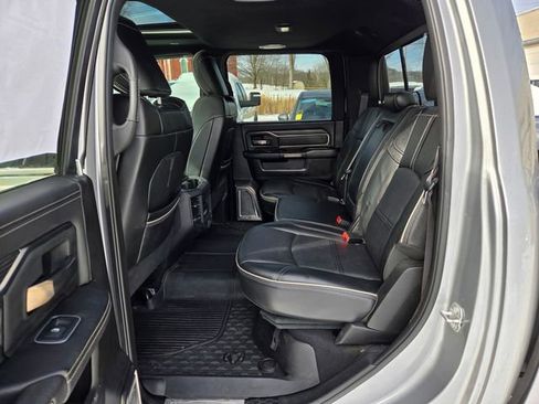 Used 2019 RAM 3500 Limited image 17