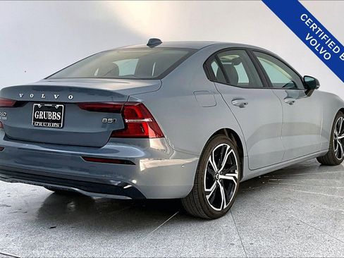 Certified 2024 Volvo S60 B5 Plus image 2