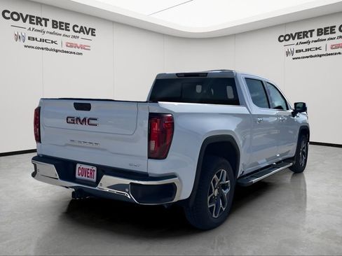 New 2026 GMC Sierra 1500 SLT image 8