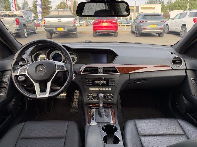 Used 2013 Mercedes-Benz C 300 4MATIC Sedan image 11