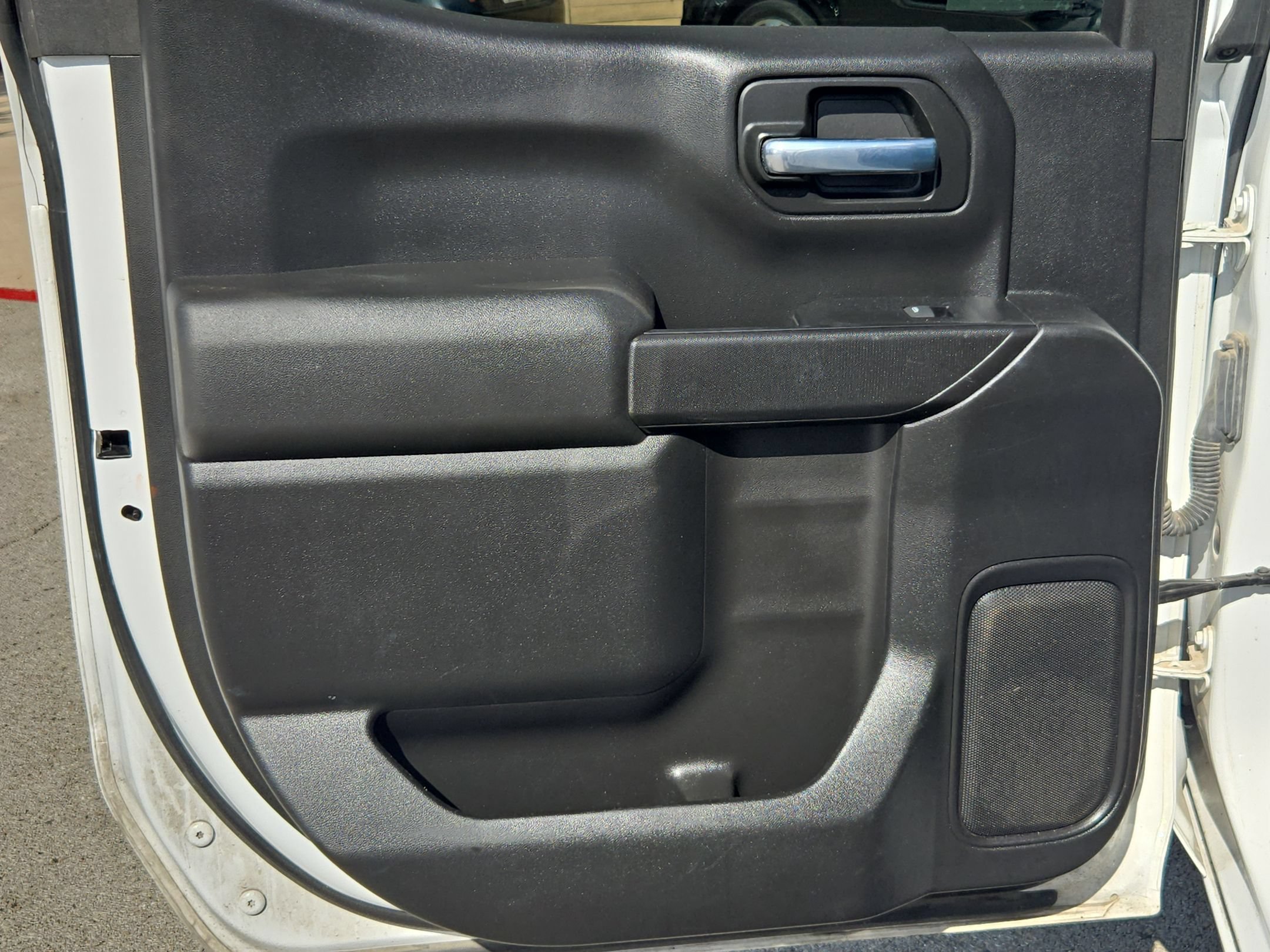 Used 2020 Chevrolet Silverado 1500 LT w/ Texas Edition RWD image 8