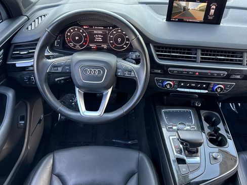 Used 2017 Audi Q7 3.0T Prestige image 15