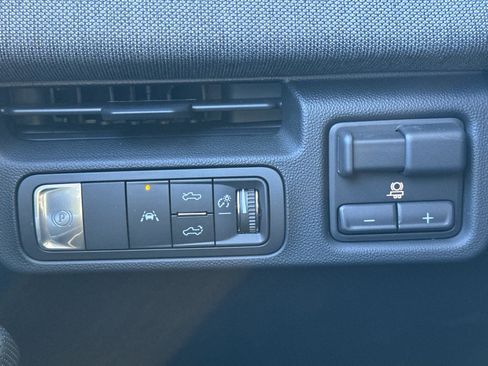 New 2026 GMC Sierra EV Elevation image 22