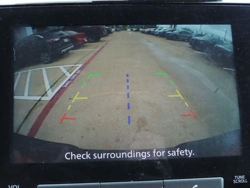 Certified 2024 Nissan Titan SV w/ SV Convenience Package image 30