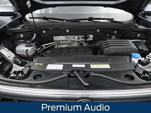 Used 2024 Volkswagen Atlas Cross Sport SE AWD/4WD image 15