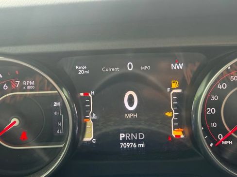 Used 2021 Jeep Gladiator Mojave AWD/4WD image 26