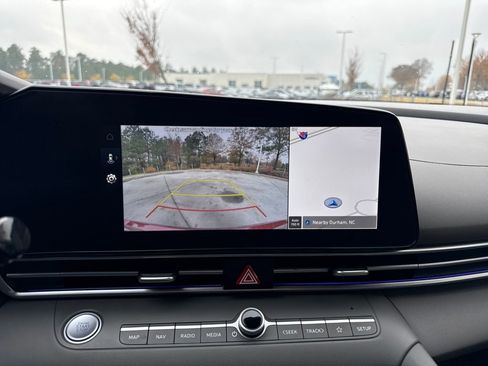 Used 2024 Hyundai Elantra SEL w/ Convenience Package image 24