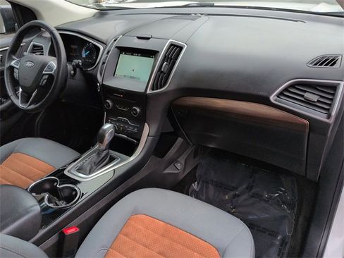 Used 2018 Ford Edge SEL w/ Equipment Group 201A image 29