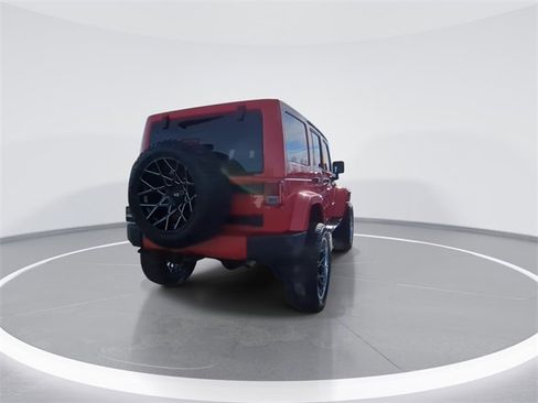 Used 2016 Jeep Wrangler Unlimited Sahara w/ Dual Top Group image 8