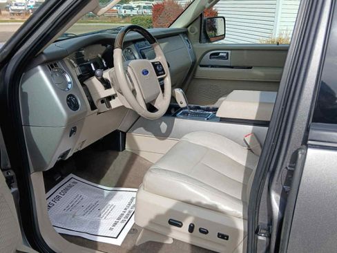 Used 2011 Ford Expedition Limited image 13