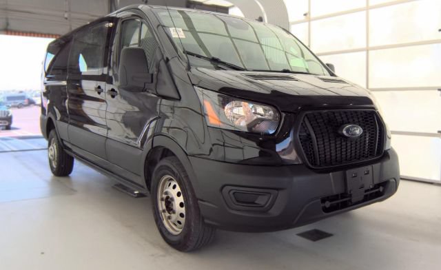 Used 2023 Ford Transit 250 Low Roof AWD image 2