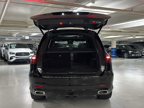 New 2026 Mercedes-Benz GLS 580 4MATIC image 7