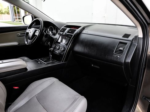 Used 2015 MAZDA CX-9 Touring FWD image 18