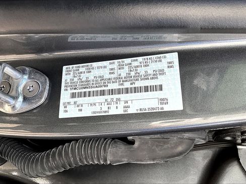 Used 2025 Ford Escape ST-Line FWD image 18