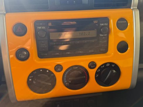 Used 2007 Toyota FJ Cruiser 4WD image 18