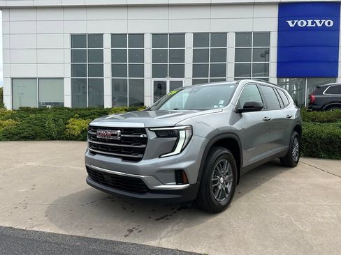 Used 2026 GMC Acadia Elevation w/ LPO, Floor Liner Package AWD/4WD image 42