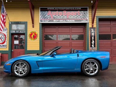 Used 2009 Chevrolet Corvette Convertible w/ Preferred Equipment Group RWD image 16