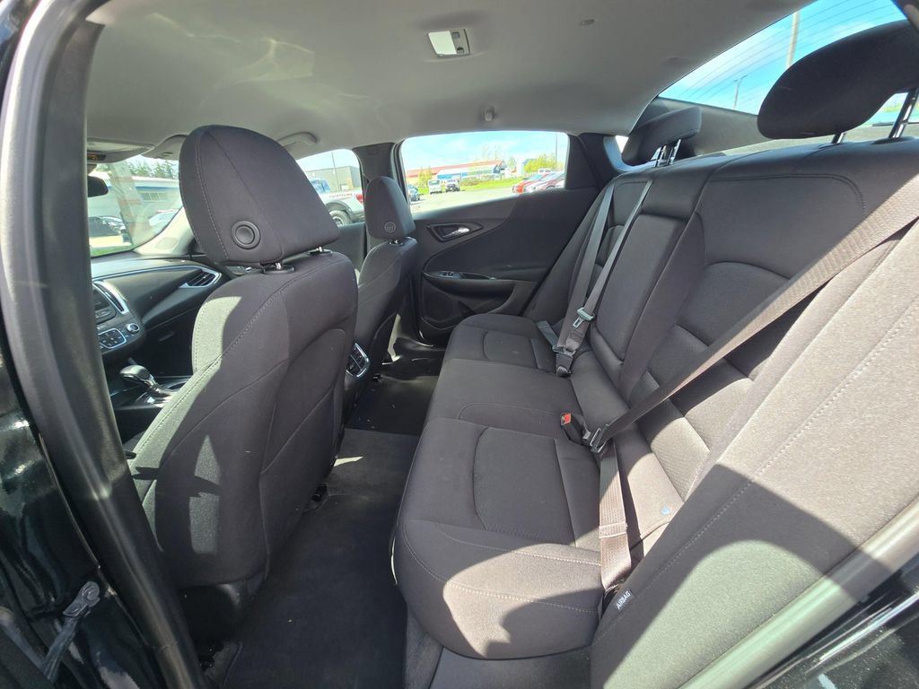Used 2024 Chevrolet Malibu LT w/ Midnight Edition FWD image 12