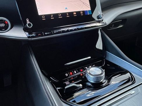 New 2025 Jeep Wagoneer L Series II image 16