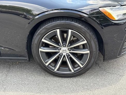 Used 2021 Volvo S60 T5 Momentum w/ Premium Package AWD/4WD image 7