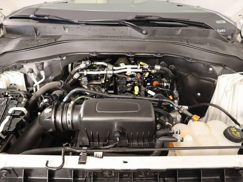 Used 2023 Ford Explorer XLT w/ Equipment Group 202A image 20