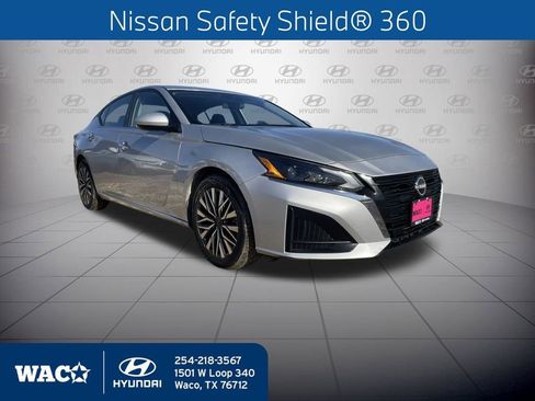 Used 2023 Nissan Altima 2.5 SV image 13