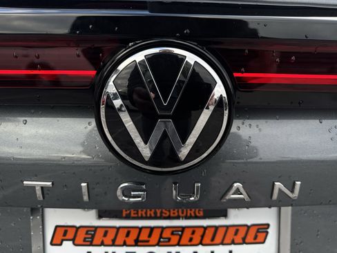 New 2026 Volkswagen Tiguan S image 32