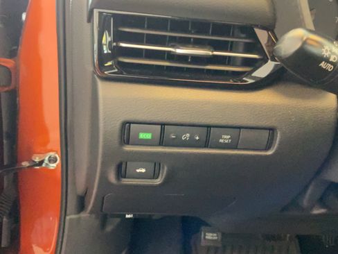 Used 2024 Nissan Sentra SR w/ SR Premium Package FWD image 19