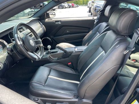 Used 2014 Ford Mustang GT Premium w/ Comfort Package RWD image 6
