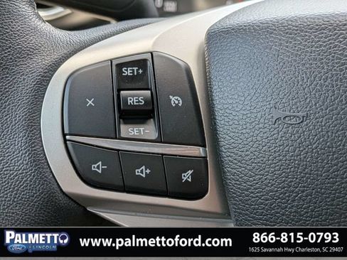 Used 2022 Ford Explorer XLT w/ Equipment Group 202A RWD image 25