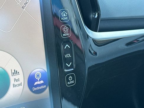 Used 2020 Toyota Prius Limited image 27