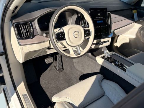 New 2026 Volvo XC90 B6 Ultra image 4