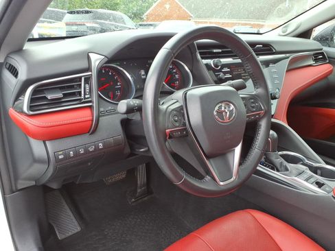 Used 2020 Toyota Camry XSE w/ Driver Assist Package FWD image 14