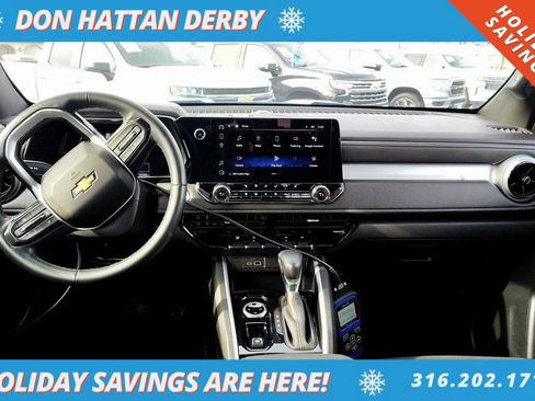 Used 2023 Chevrolet Colorado LT w/ LT Convenience Package II image 2