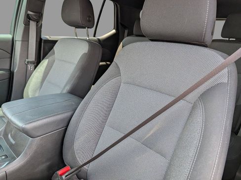 Used 2023 Chevrolet Traverse LT FWD image 12
