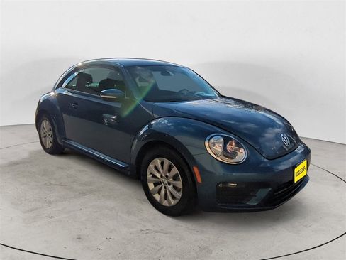 Used 2019 Volkswagen Beetle 2.0T S image 7