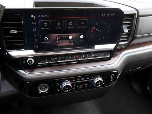 Used 2024 GMC Sierra 1500 SLT image 20